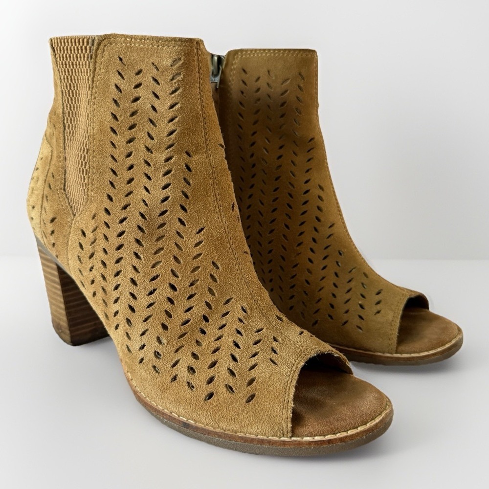 TOMS Majorca Peep Toe Booties Womens Sz 8.5 Tan Brown Suede Laser Cut Block Heel